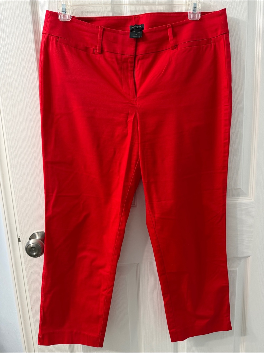 Ann Taylor Signature Red Waistband Detail Cropped/Ankle Pants size 12